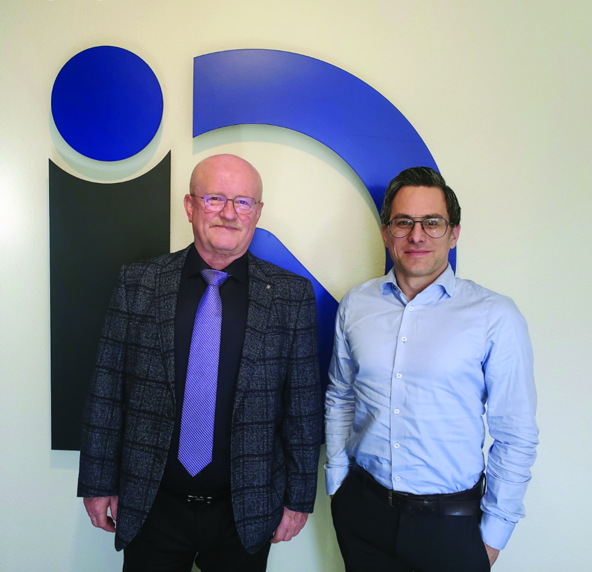 Stark mit Doppelspitze: Seit einiger Zeit verst&auml;rkt Stefan Stiegeler die Gesch&auml;ftsf&uuml;hrung von IQSoftware neben Alfredo Lemke. So kombinieren wir jahrzenhntelange Erfahrung und Branchen-Kenntnis mit zukunftsorientierten Perspektiven.